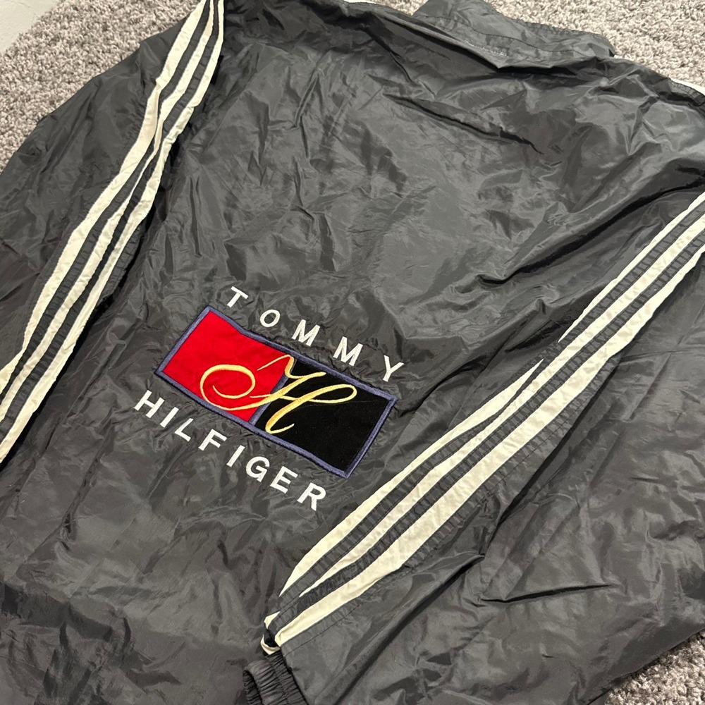 Vintage Tommy Hilfiger Windbreaker Jacket Mens Black Excellent Crest Logo L